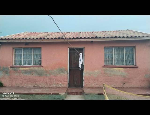 10 BEDROOM HOUSE FOR SALE IN TEMBISA